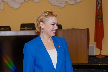 Школьные герои в Доме Советов